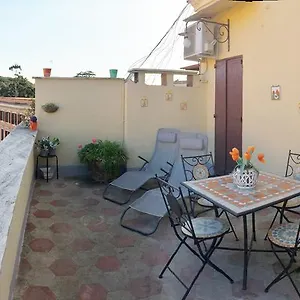 casa-tua-sul-tetto-di-roma.it-romehotels.com/